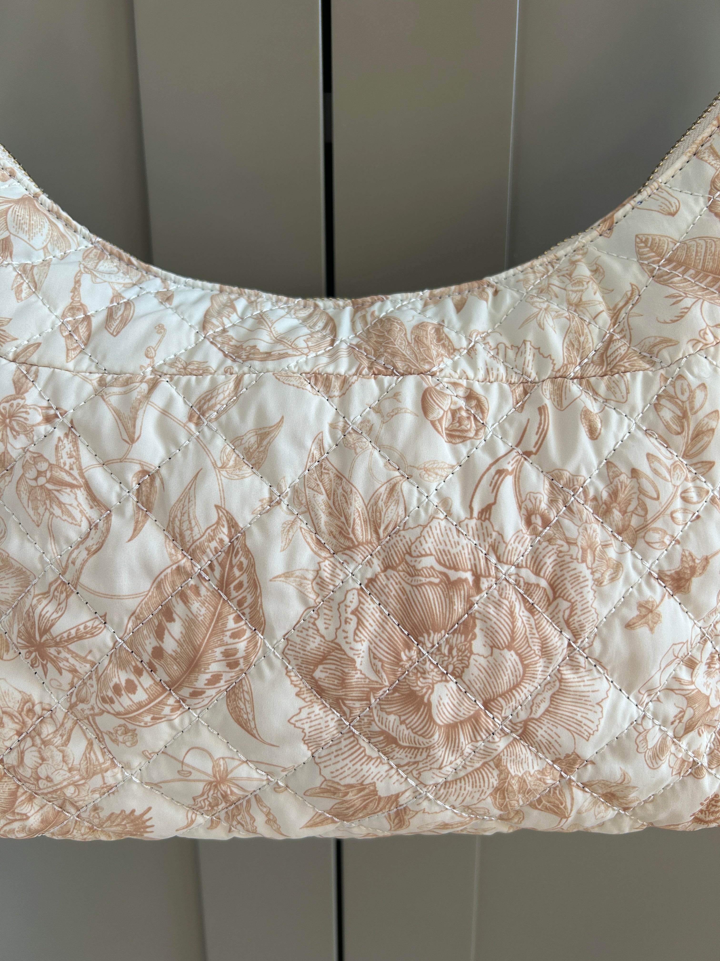 Quilted Bag - Toile Print (showroom sample)