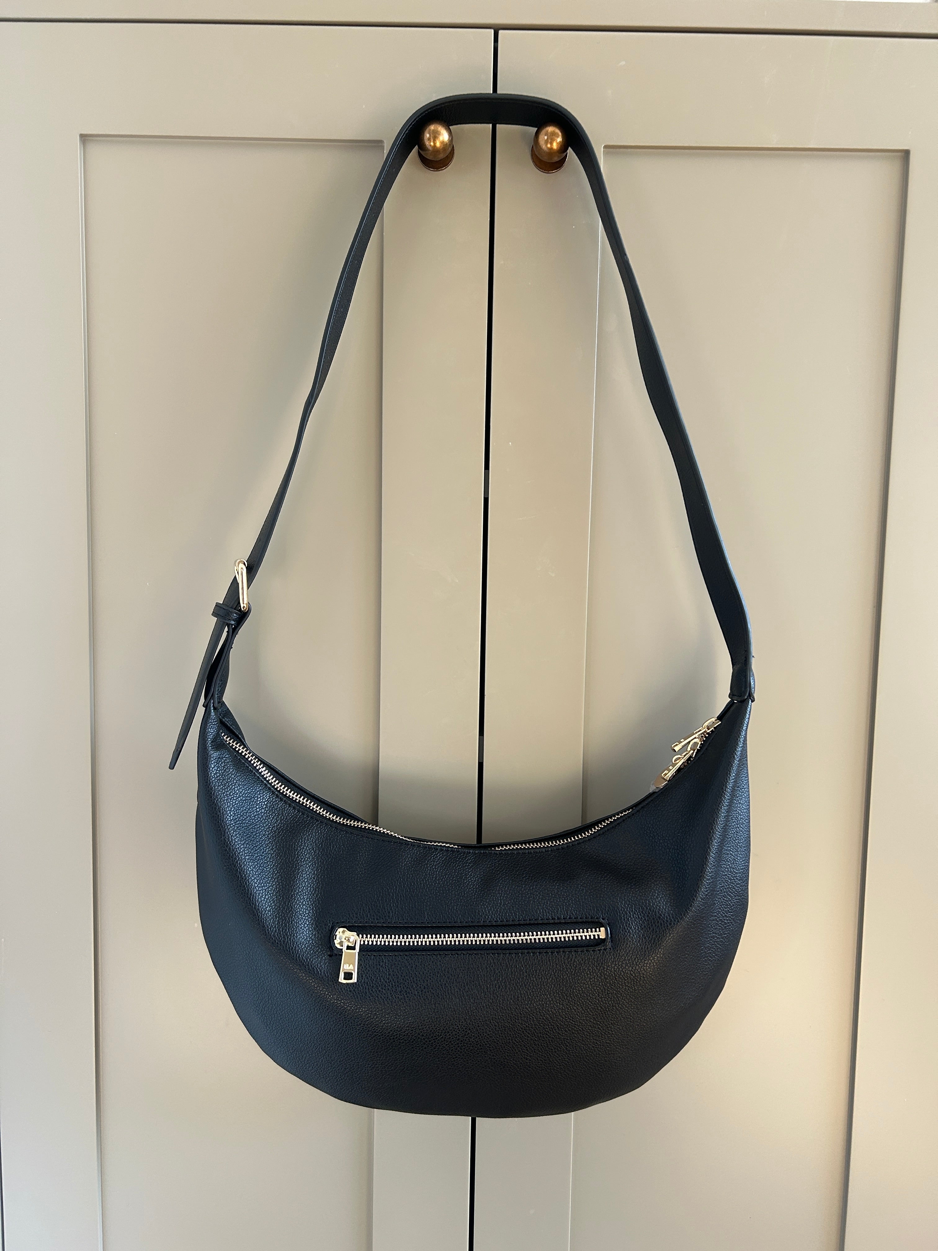 Crescent Bag - Black (showroom sample)