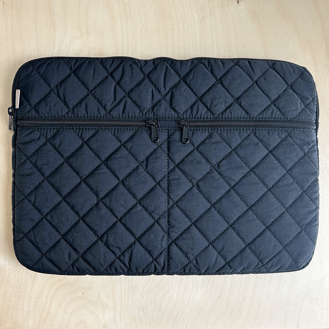 Quilted laptop sleeve - black 15"