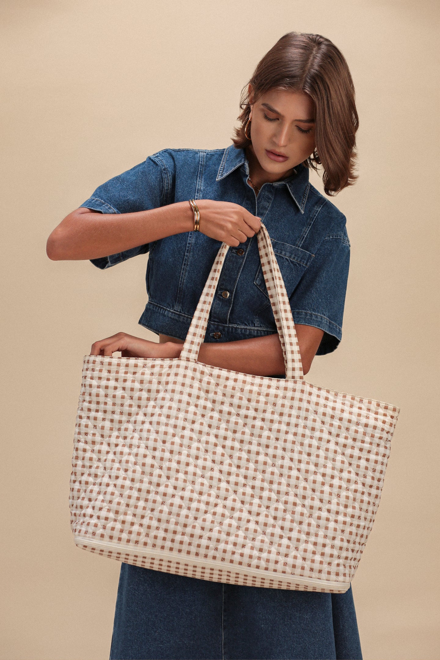 Quilted Expandable Tote – Gingham Print
