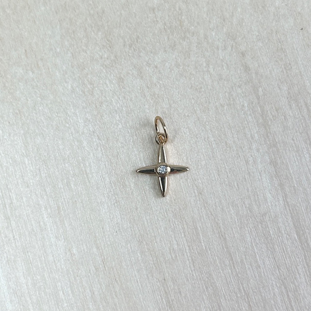 Four Point Charm - Sample