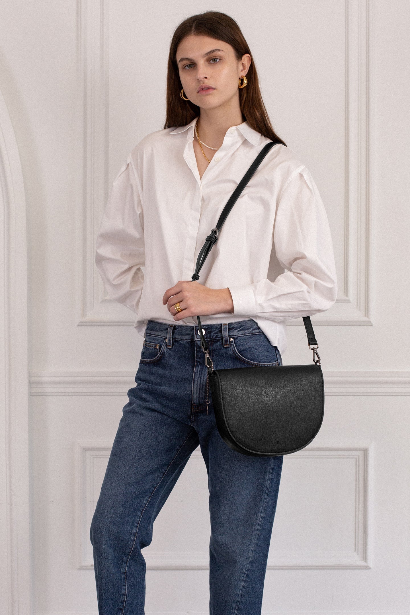 Saddle Bag - Black Pebble with Gold Hardware