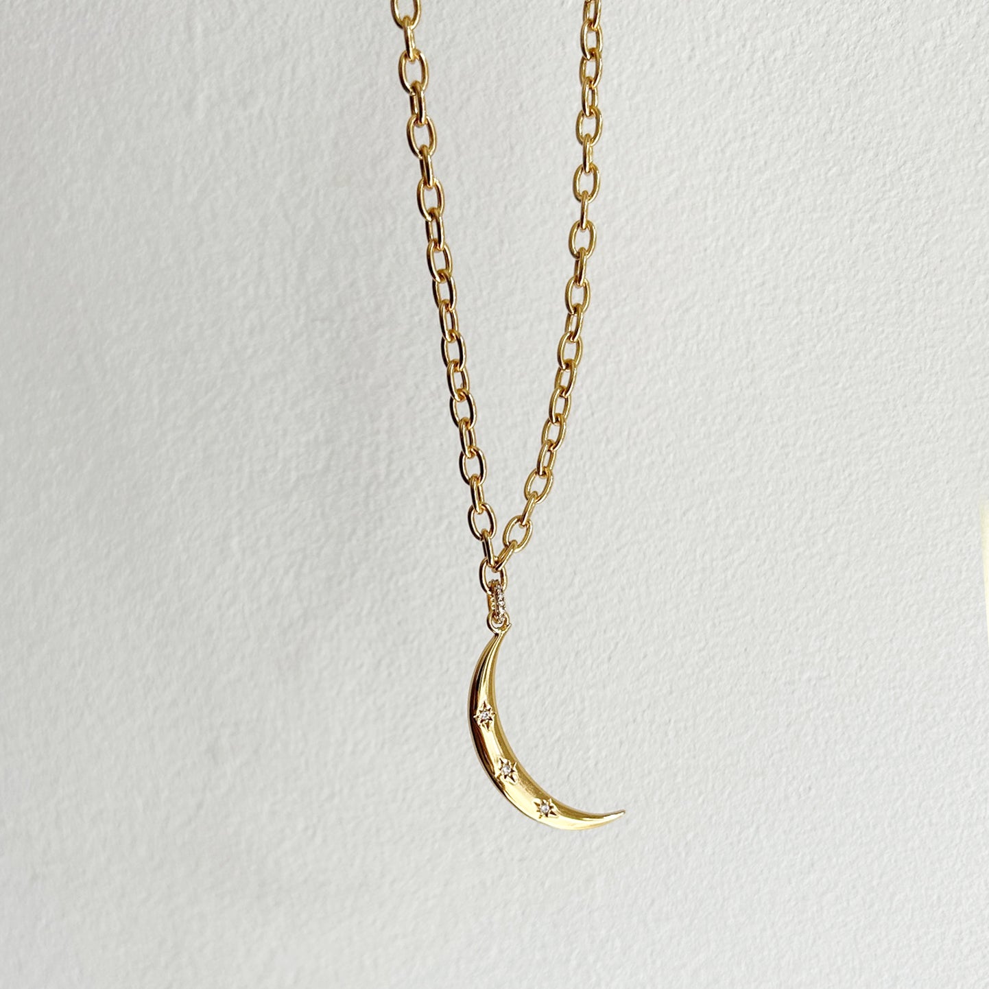 Long and chunky cable chain necklace with moon charm 59.5cm - ARCHIVE