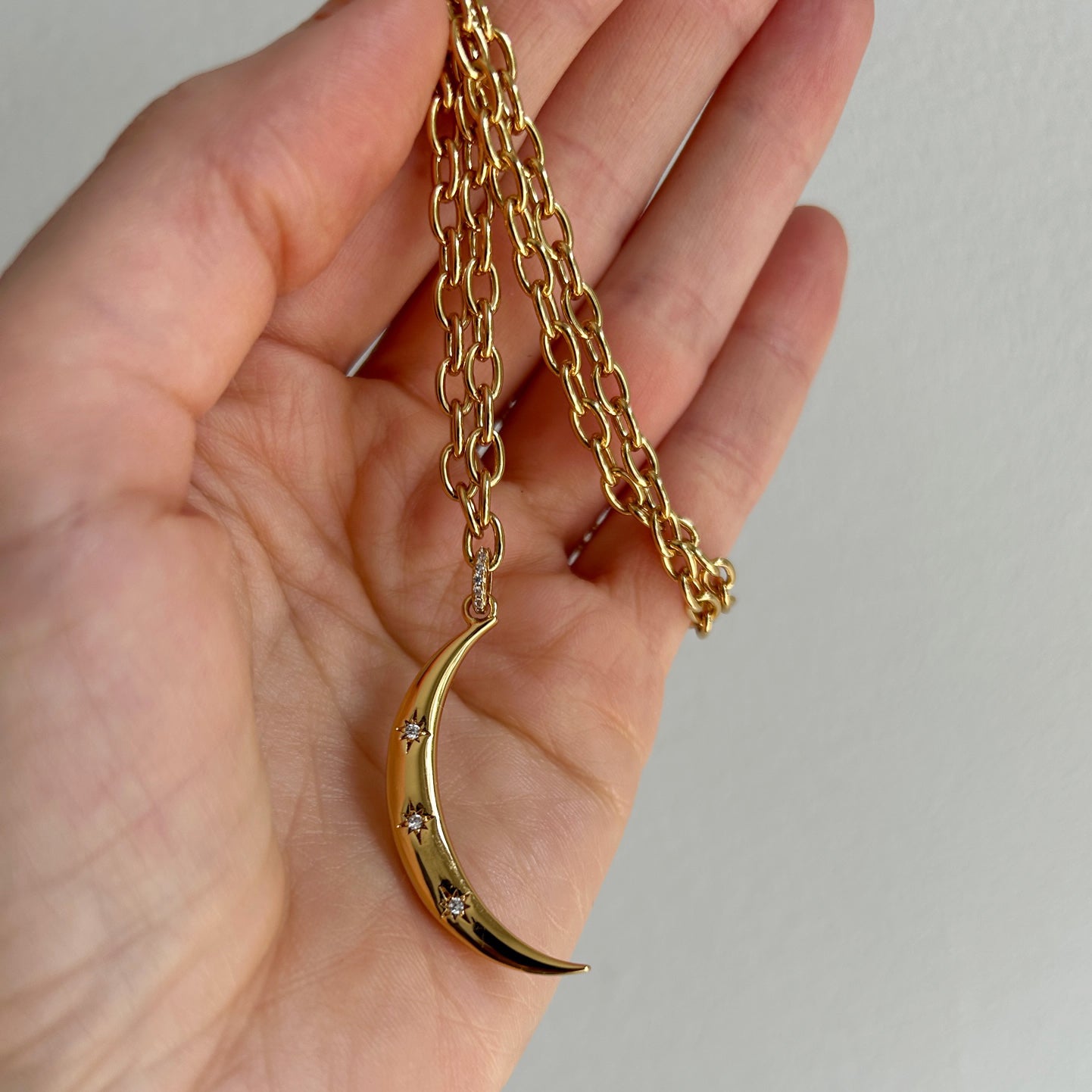 Long and chunky cable chain necklace with moon charm 59.5cm - ARCHIVE