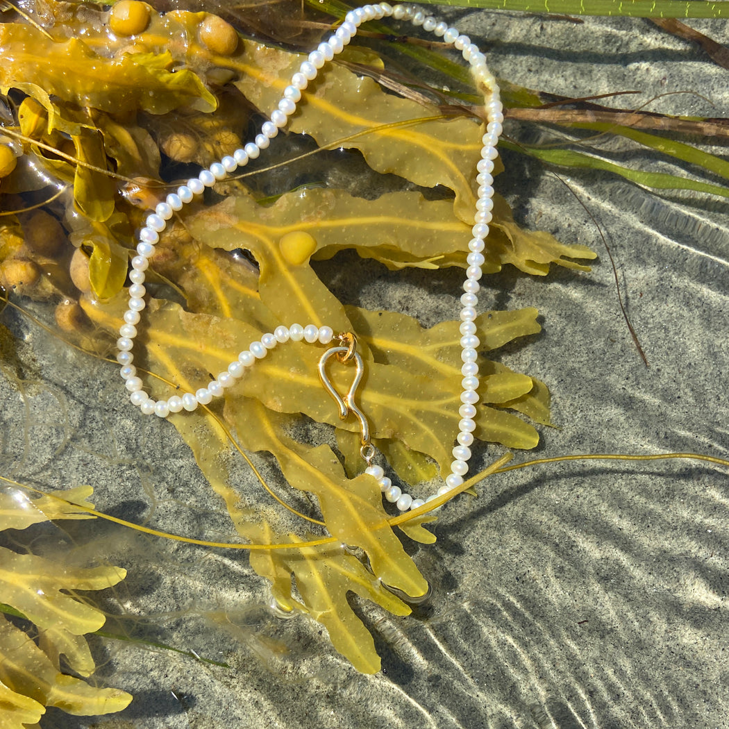 Flow Hook Fresh Water Seed Pearl Necklace