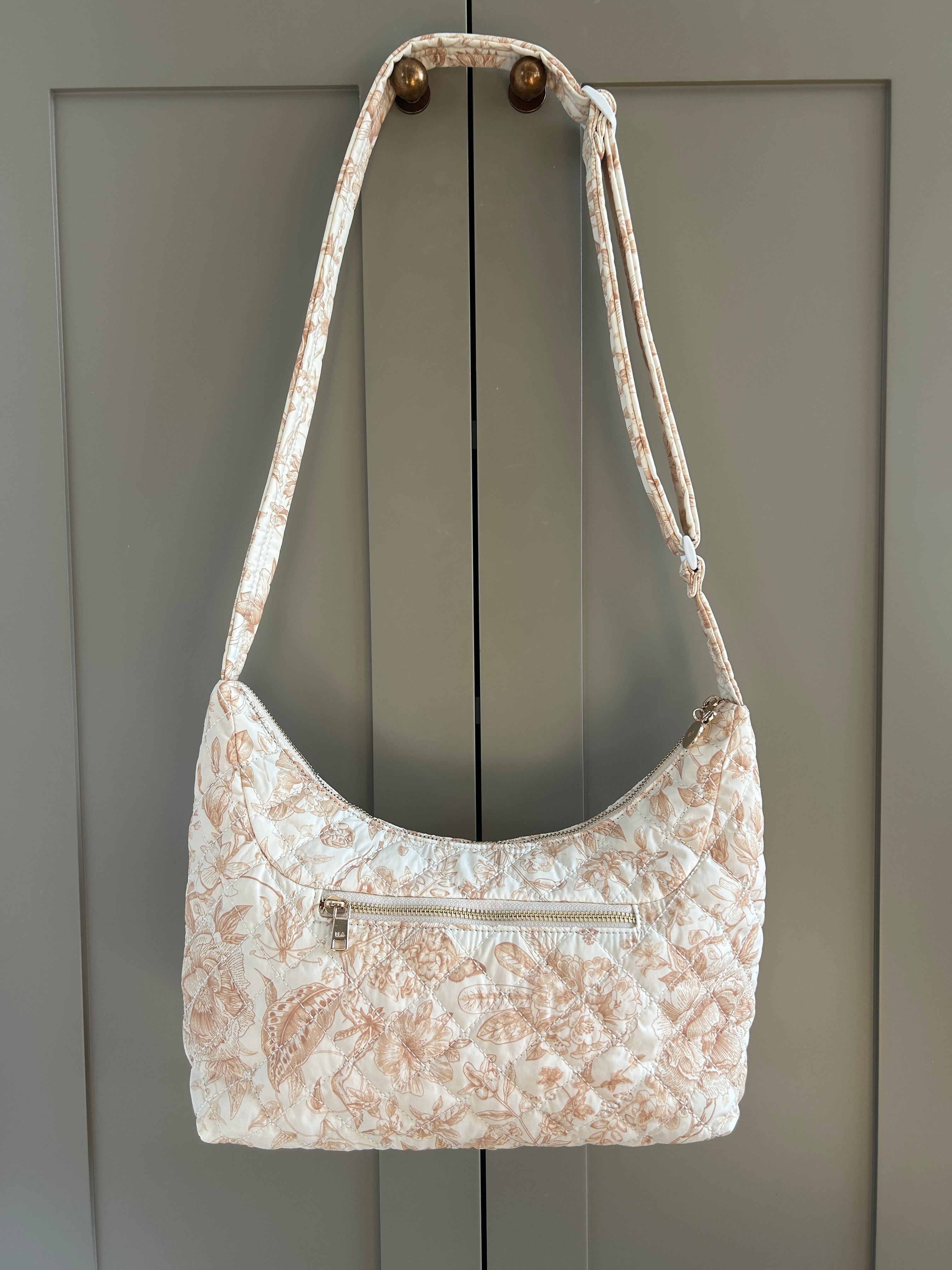 Quilted Bag - Toile Print (showroom sample)