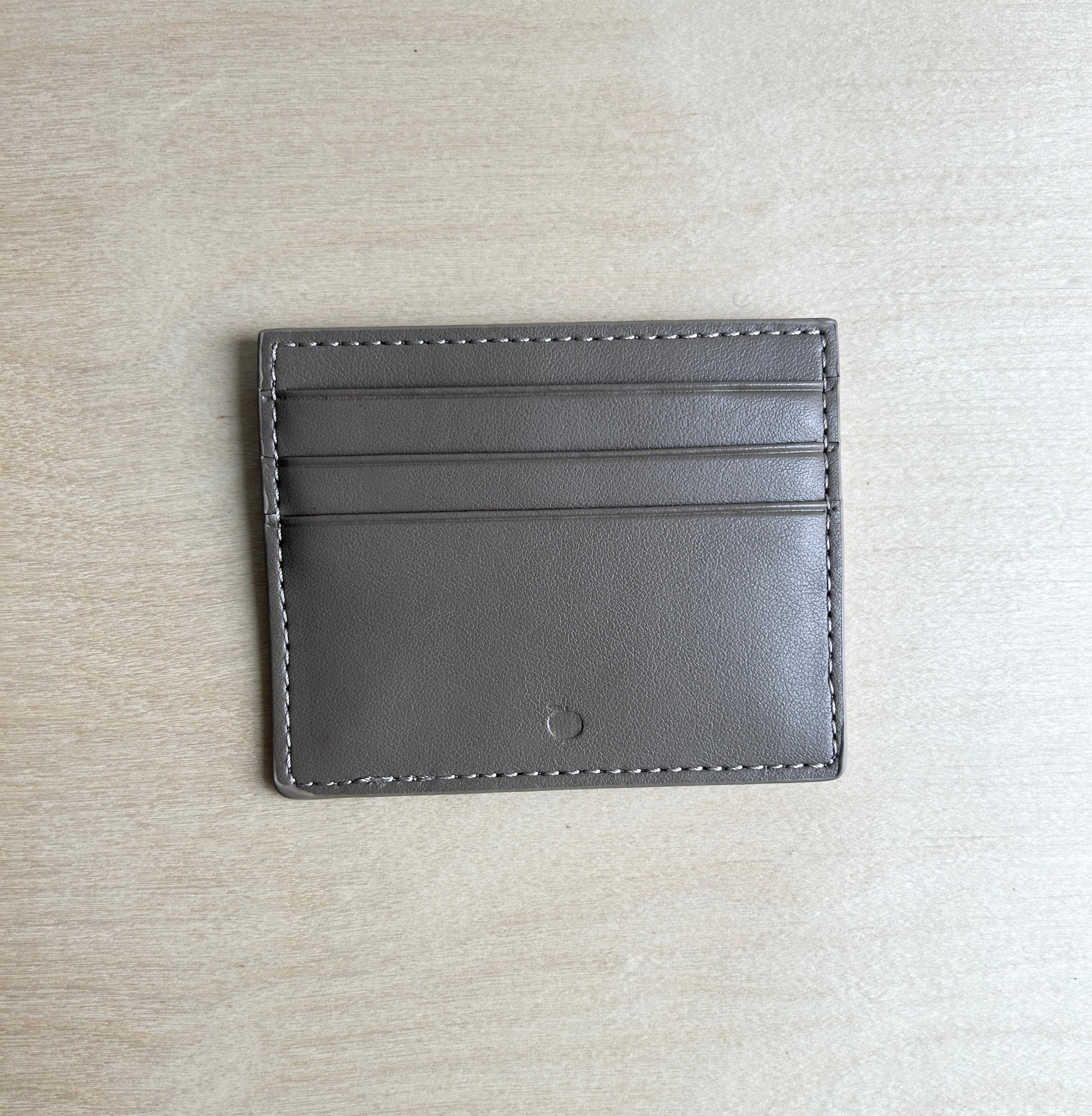 Apple Leather Cardholder - Taupe Archive Sale