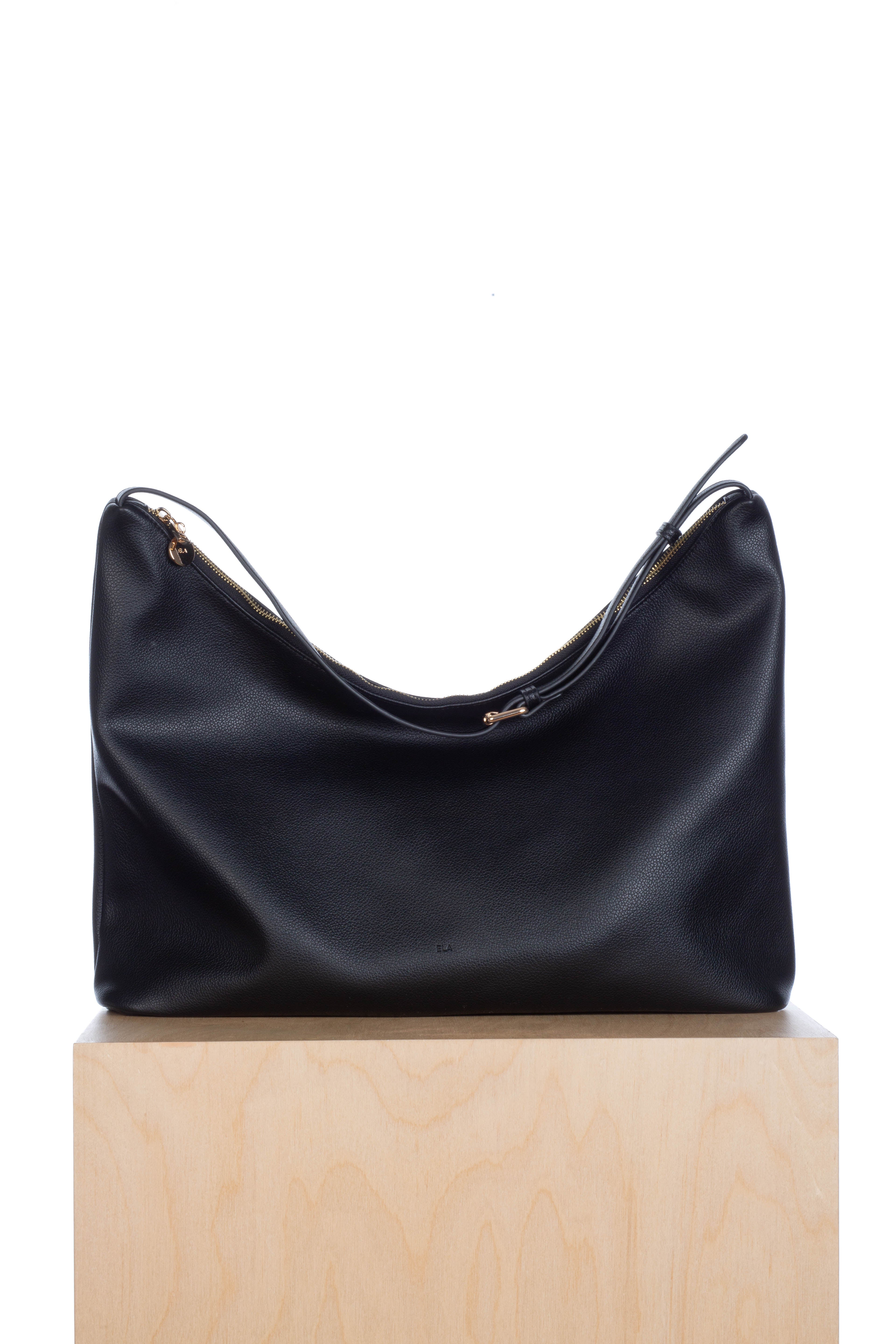 Triangle Bag – Black Pebble