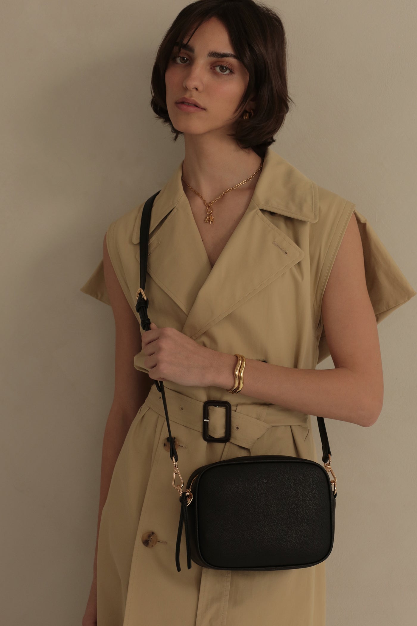 Medium Short Handle Bag Muse