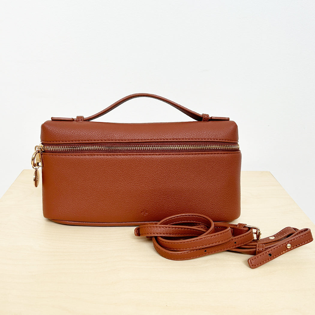 Case Clutch - Tan Pebble with Strap Sample Sale