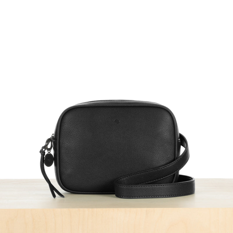 Belt Bag – Black Pebble with Gunmetal Hardware